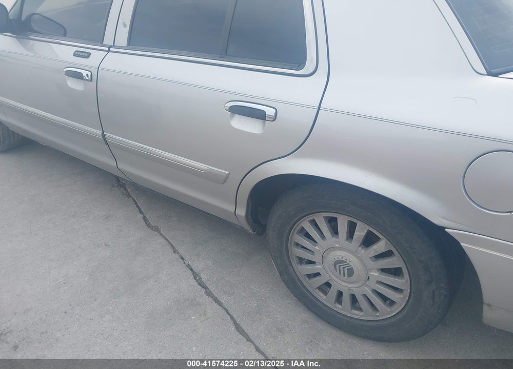 2008 MERCURY GRAND MARQUIS LS VIN: 2MEFM75V48X616548