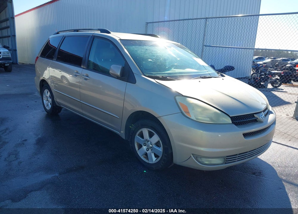 2004 TOYOTA SIENNA XLE VIN: 5TDZA22C44S194185
