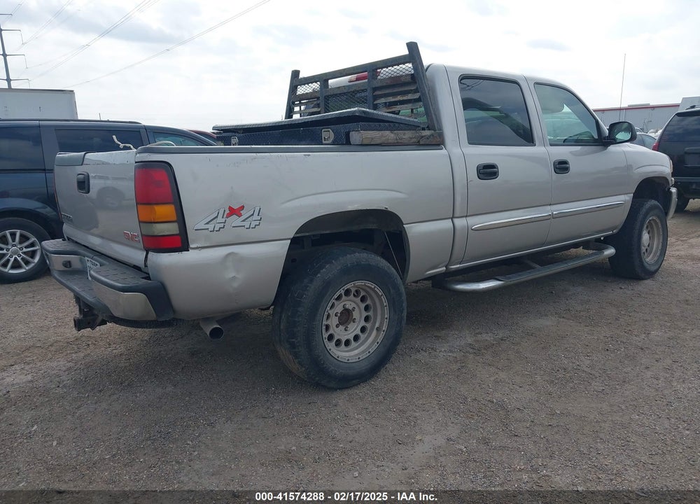 2005 GMC SIERRA 1500 SLT VIN: 2GTEK13T151233666