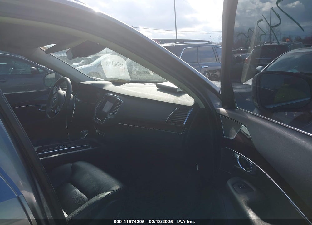 2016 VOLVO XC90 T6 MOMENTUM VIN: YV4A22PK6G1046225