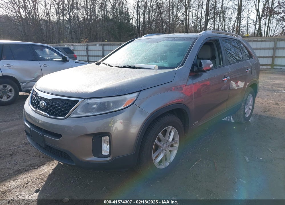 2014 KIA SORENTO LX V6 VIN: 5XYKTDA73EG546456
