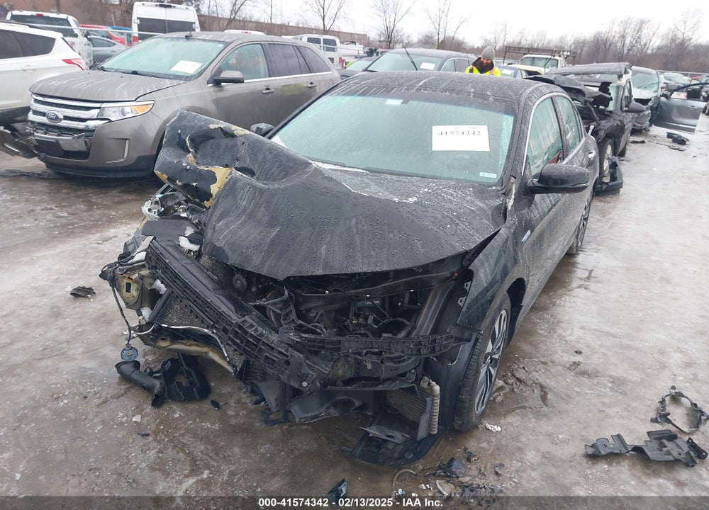 2014 HONDA ACCORD HYBRID VIN: 1HGCR6F39EA002145