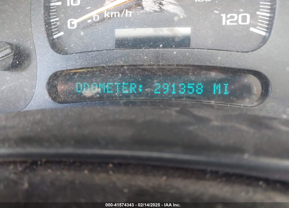 2005 GMC YUKON SLT VIN: 1GKEC13TX5J104235