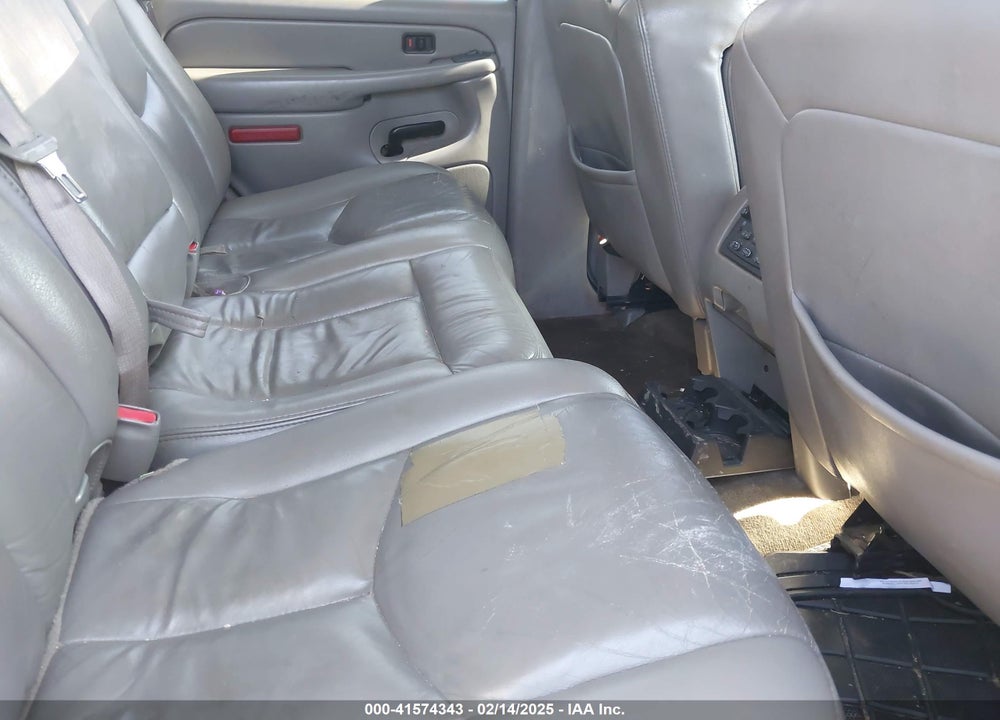 2005 GMC YUKON SLT VIN: 1GKEC13TX5J104235
