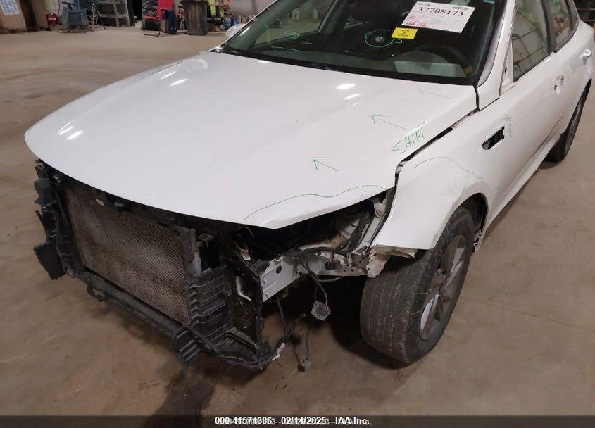 2020 KIA OPTIMA LX VIN: 5XXGT4L33LG382675
