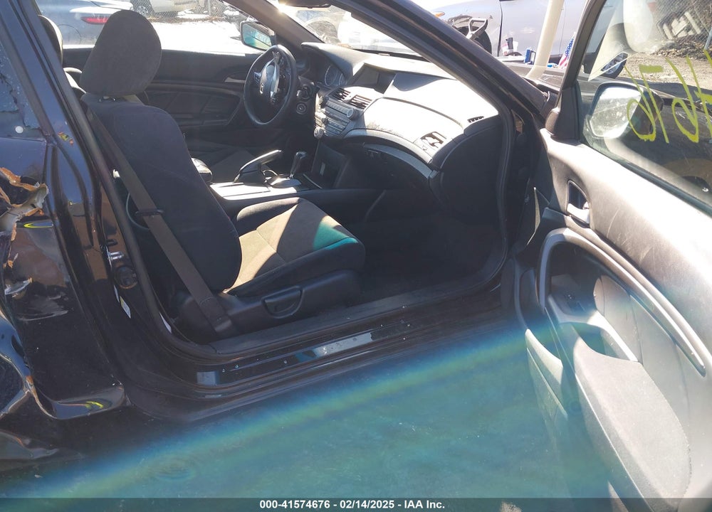 2010 HONDA ACCORD VIN: 1HGCS1B37AA014866