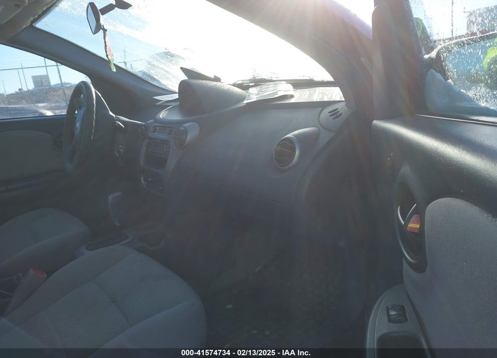 2005 SATURN ION 2 VIN: 1G8AJ52F15Z137400