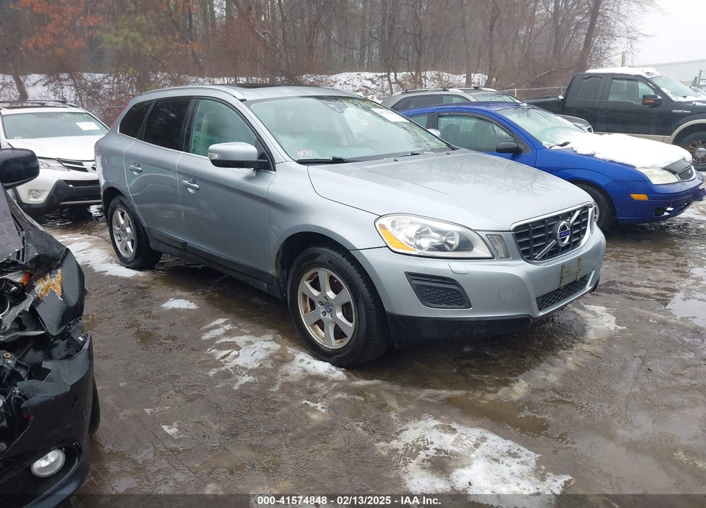2011 VOLVO XC60 3.2 VIN: YV4940DZXB2183867