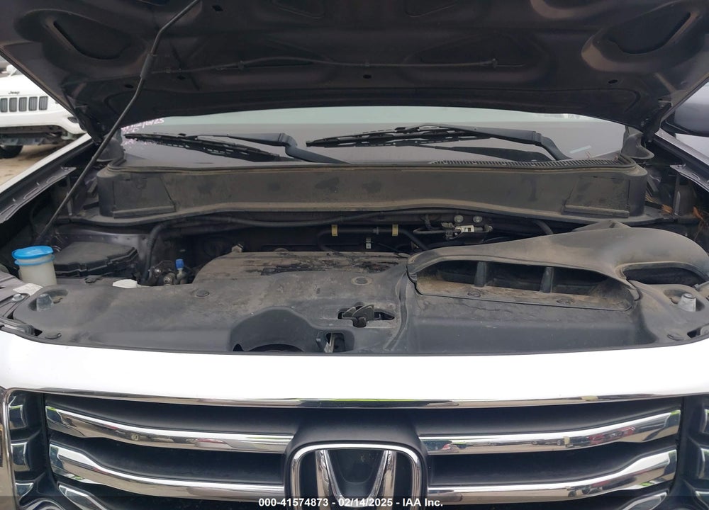 2015 HONDA PILOT VIN: 5FNYF3H50FB023372