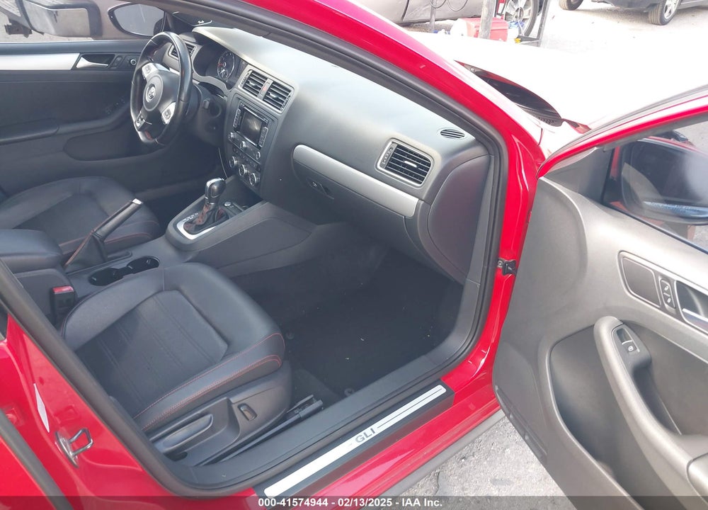 2013 VOLKSWAGEN JETTA VIN: 3VW4T7AJ3DM455689