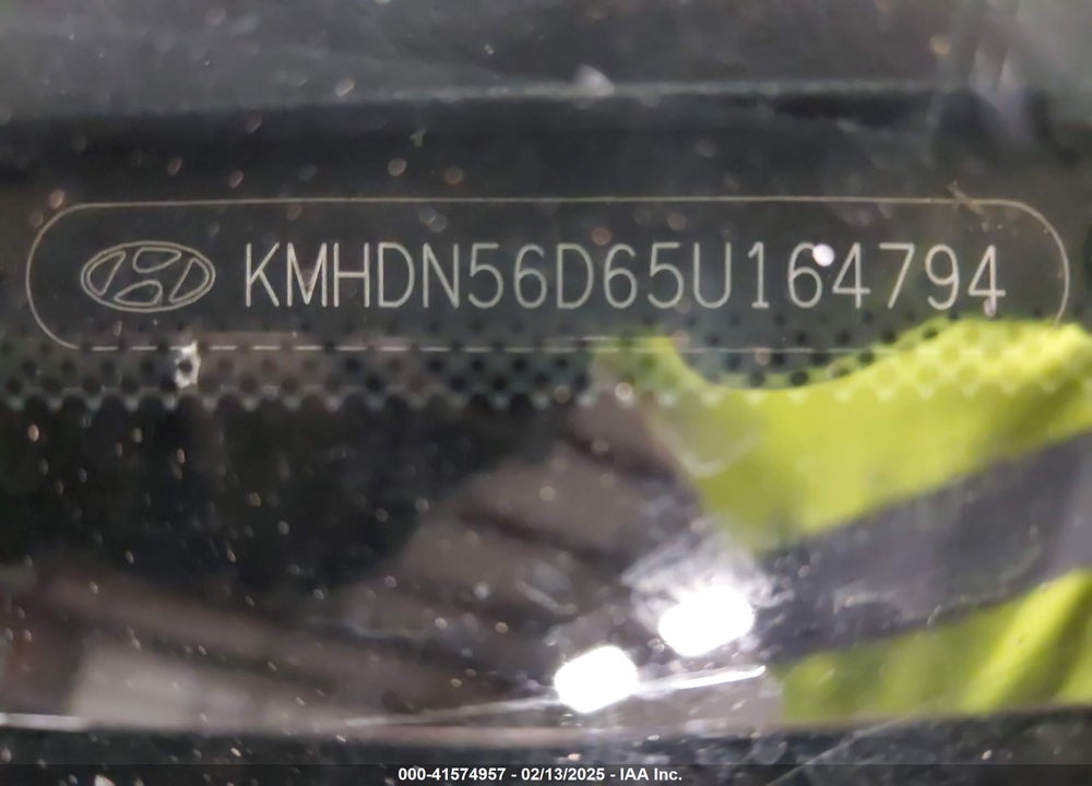 2005 HYUNDAI ELANTRA VIN: KMHDN56D65U164794