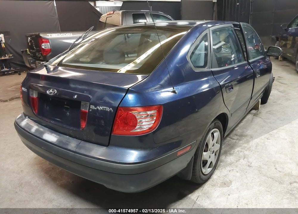 2005 HYUNDAI ELANTRA VIN: KMHDN56D65U164794
