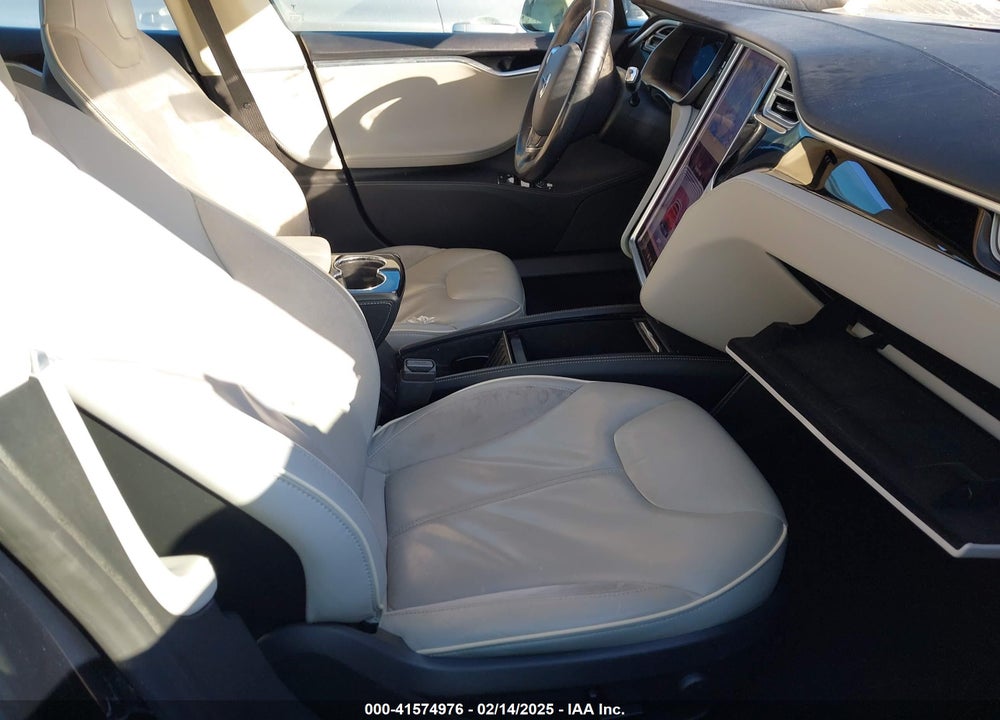 2014 TESLA MODEL S VIN: 5YJSA1H15EFP48938