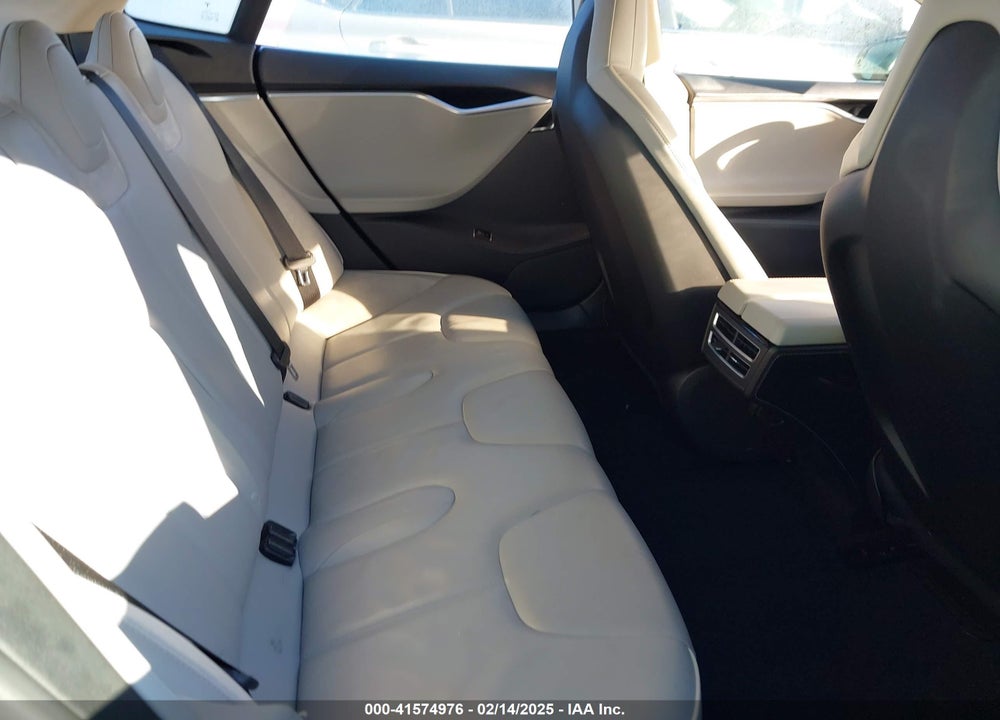 2014 TESLA MODEL S VIN: 5YJSA1H15EFP48938