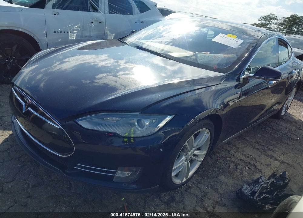 2014 TESLA MODEL S VIN: 5YJSA1H15EFP48938