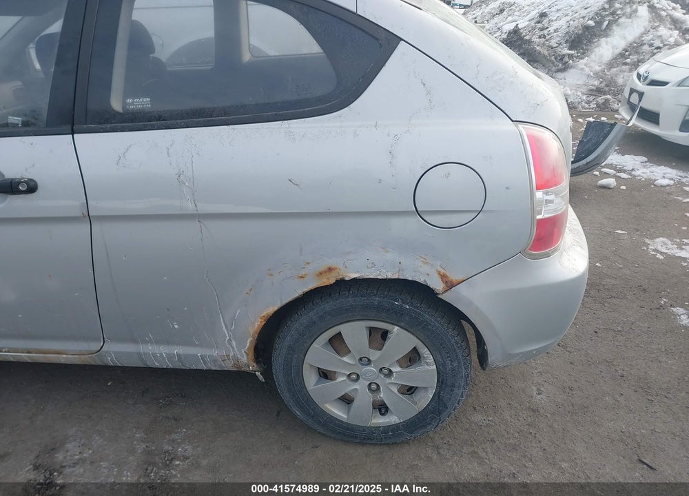 2008 HYUNDAI ACCENT VIN: KMHCM36C58U093487