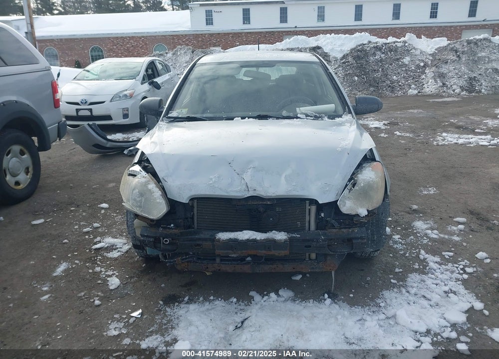 2008 HYUNDAI ACCENT VIN: KMHCM36C58U093487
