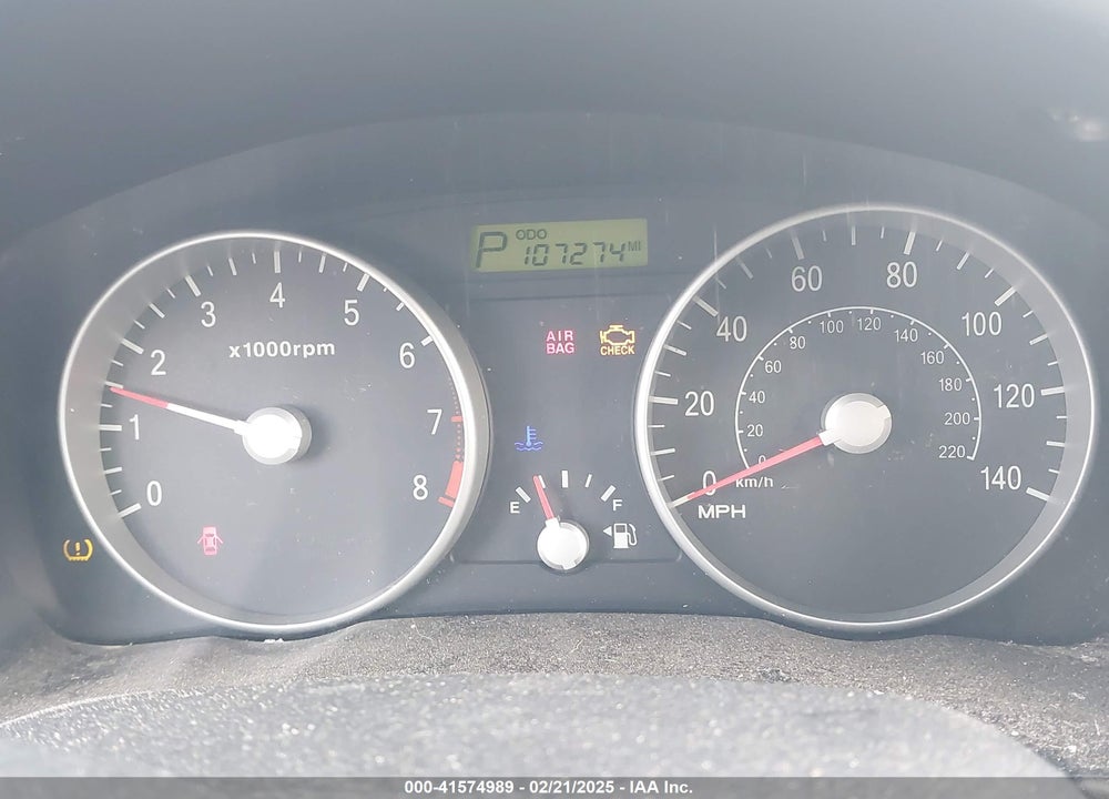 2008 HYUNDAI ACCENT VIN: KMHCM36C58U093487