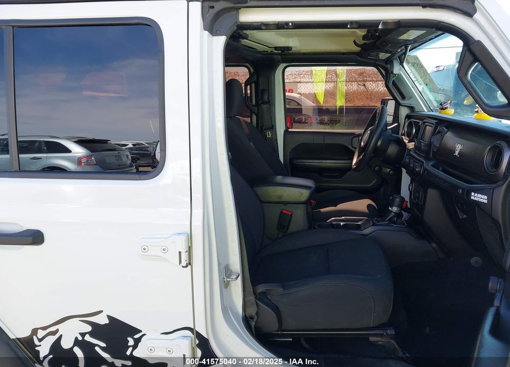 2020 JEEP WRANGLER UNLIMITED SPORT 4X4 VIN: 1C4HJXDG0LW174393
