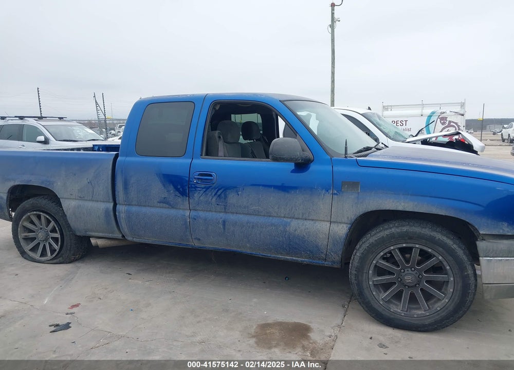 2003 CHEVROLET SILVERADO 1500 LS VIN: 2GCEC19T031299689