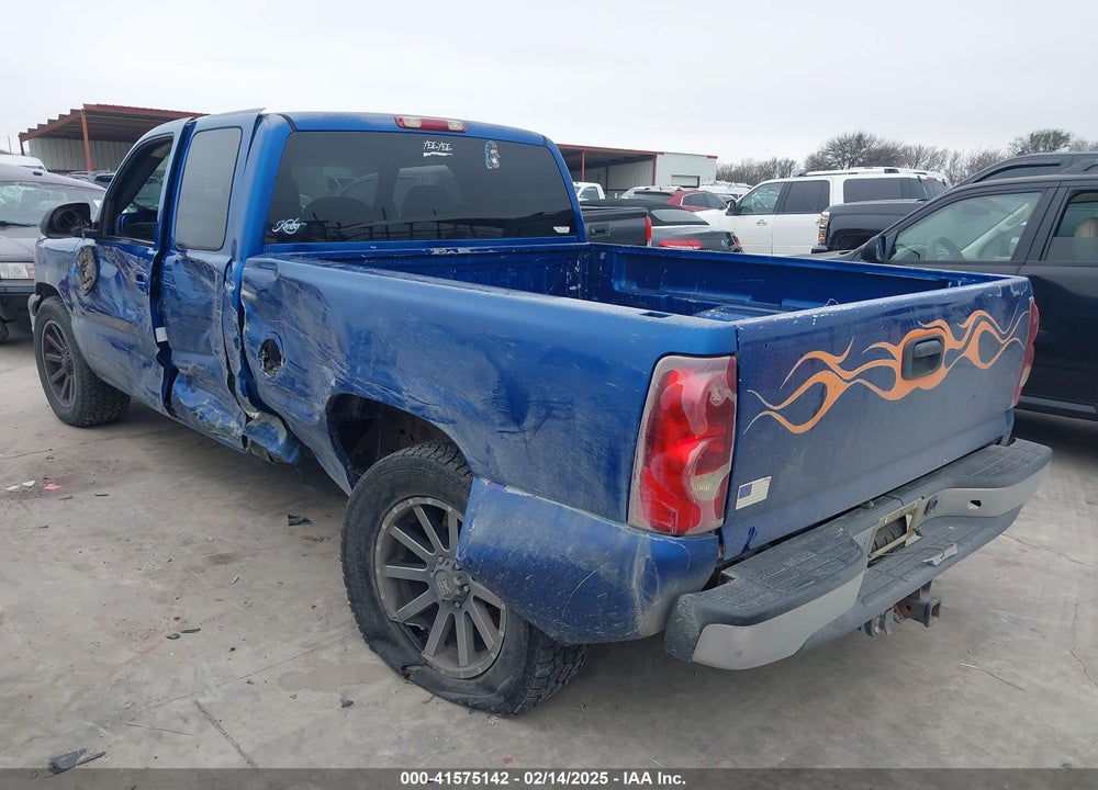 2003 CHEVROLET SILVERADO 1500 LS VIN: 2GCEC19T031299689