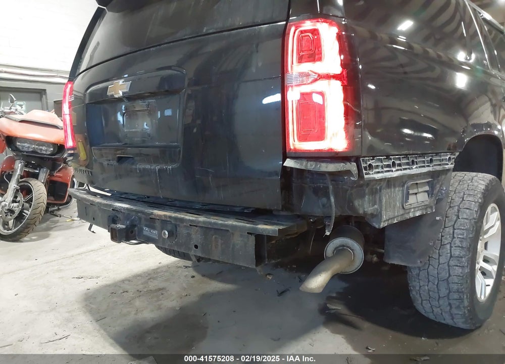 2018 CHEVROLET SUBURBAN LT VIN: 1GNSKHKC5JR403663
