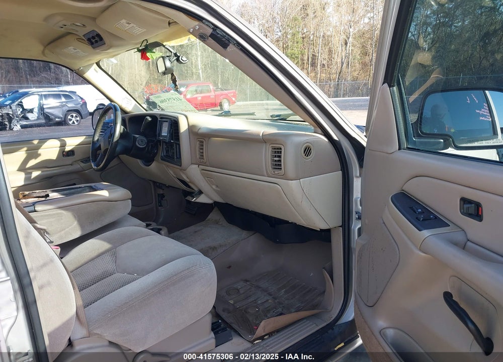 2004 CHEVROLET TAHOE VIN: 1GNEC13Z94R253470
