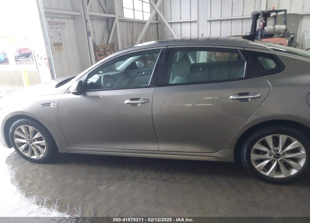 2016 KIA OPTIMA VIN: 5XXGU4L30GG066847
