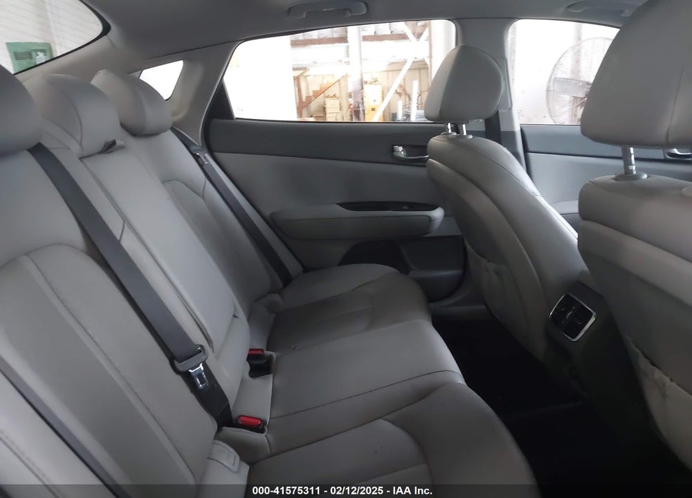 2016 KIA OPTIMA VIN: 5XXGU4L30GG066847