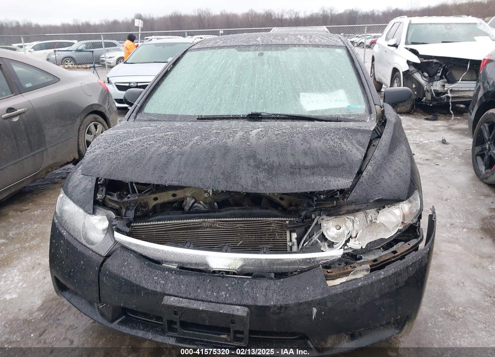 2011 HONDA CIVIC LX VIN: 19XFA1F59BE003702