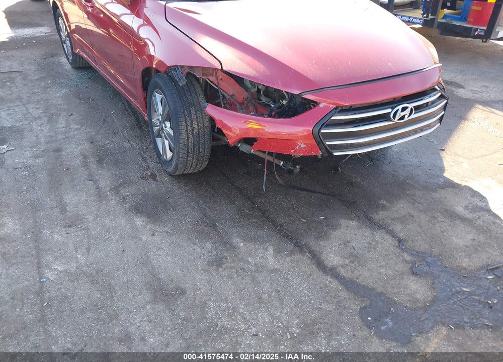 2017 HYUNDAI ELANTRA VIN: 5NPD84LF5HH189812