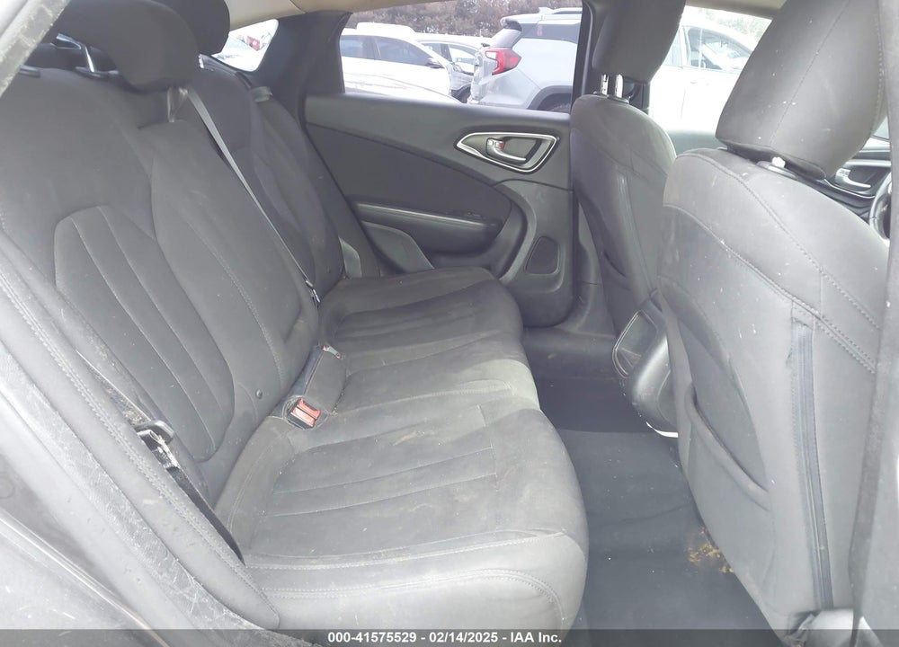 2015 CHRYSLER 200 VIN: 1C3CCCAB9FN672547