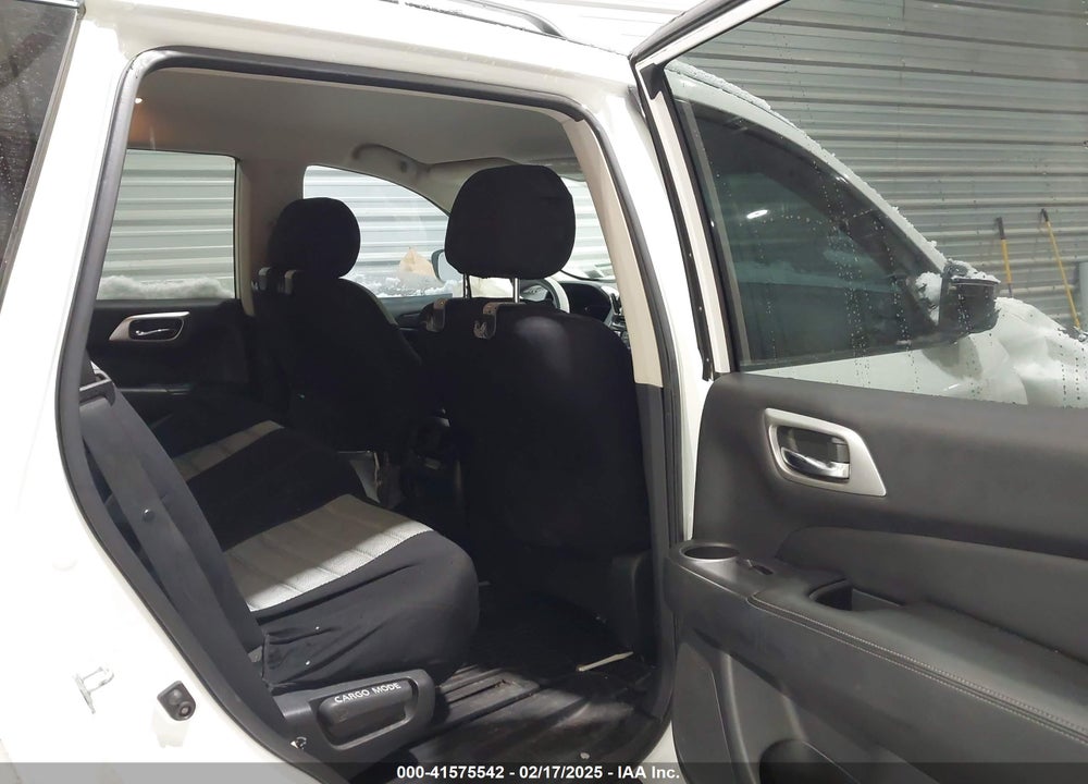 2018 NISSAN PATHFINDER SV VIN: 5N1DR2MMXJC604943