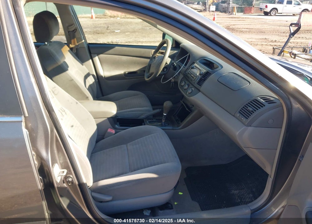 2005 TOYOTA CAMRY LE VIN: 4T1BE32K35U633002