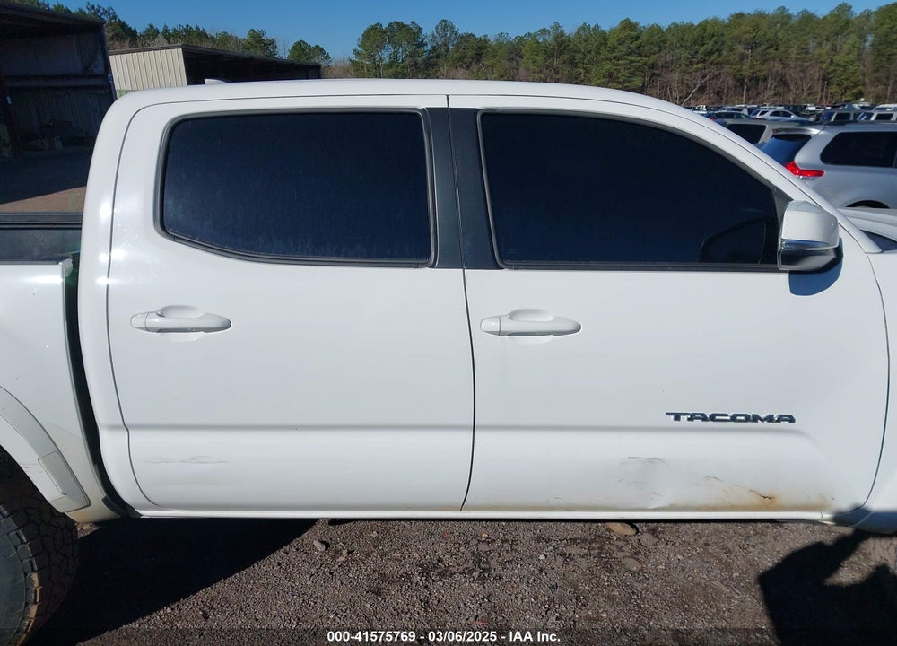 2018 TOYOTA TACOMA VIN: 3TMCZ5AN2JM158560