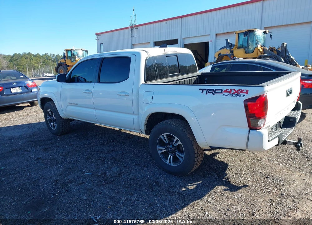 2018 TOYOTA TACOMA VIN: 3TMCZ5AN2JM158560