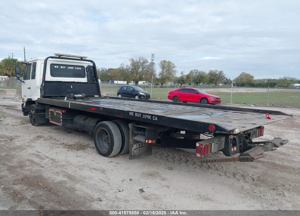 2009 NISSAN DIESEL UD2000 VIN: JNAMB81H39AH75050