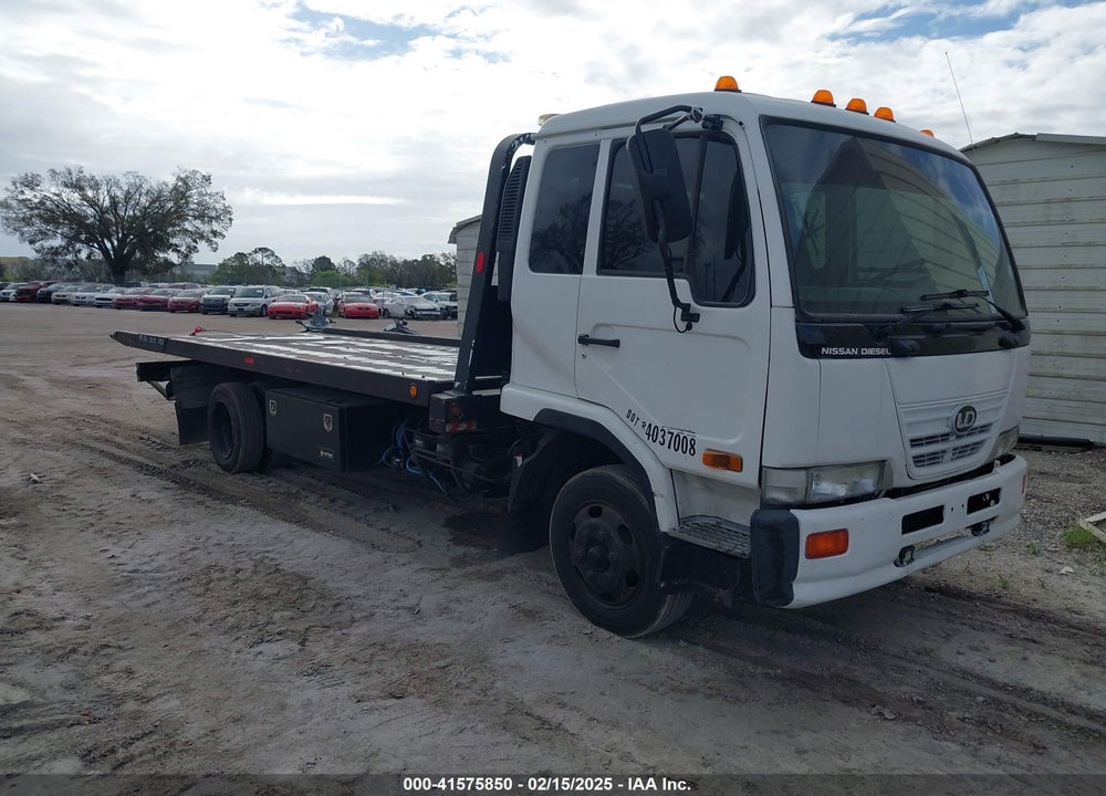 2009 NISSAN DIESEL UD2000 VIN: JNAMB81H39AH75050