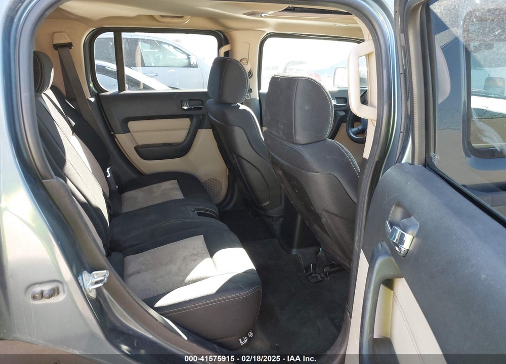 2007 HUMMER H3 SUV VIN: 5GTDN13E578164462