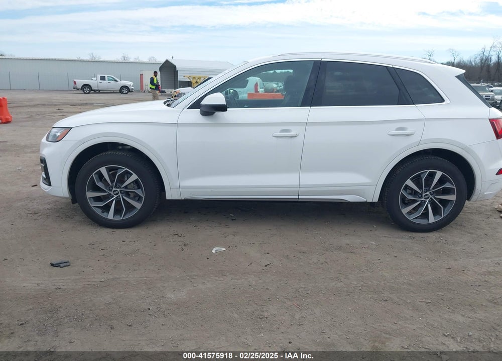 2021 AUDI Q5 VIN: WA1AAAFY4M2004318