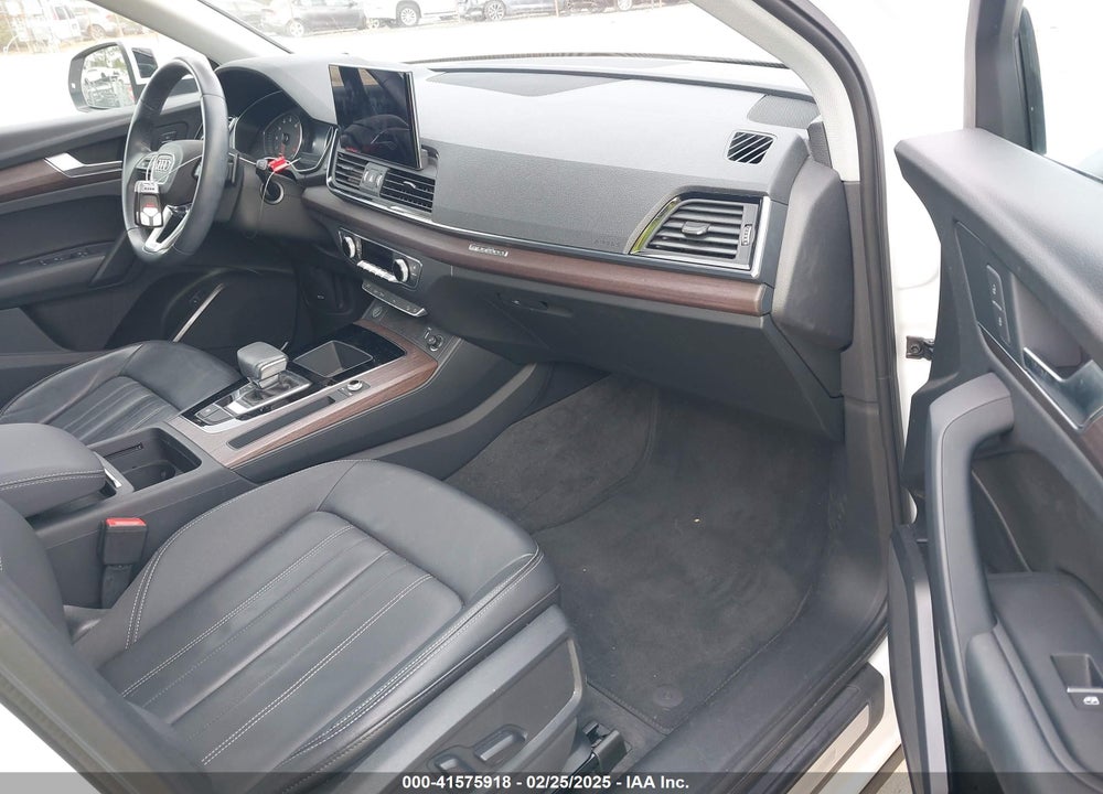 2021 AUDI Q5 VIN: WA1AAAFY4M2004318