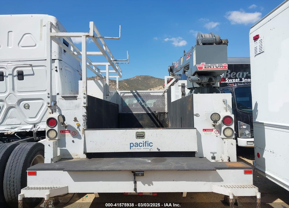 2018 FORD F-550 CHASSIS XL VIN: 1FD0X5GY8JEC68377