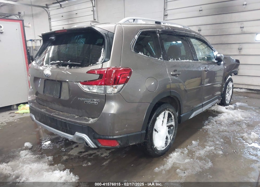 2023 SUBARU FORESTER TOURING VIN: JF2SKARC1PH506746