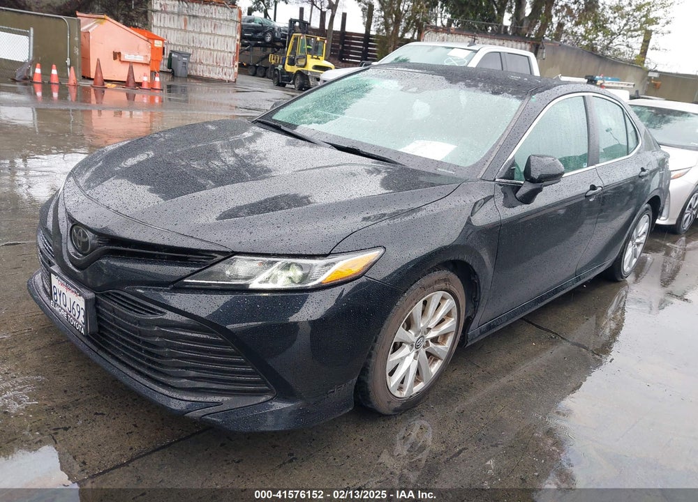 2018 TOYOTA CAMRY LE VIN: 4T1B11HK7JU079464