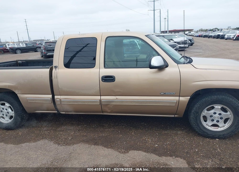 2000 CHEVROLET SILVERADO 1500 VIN: 2GCEC19TXY1201498