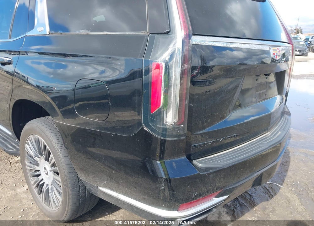 2022 CADILLAC ESCALADE 4WD LUXURY VIN: 1GYS4AKL2NR110264