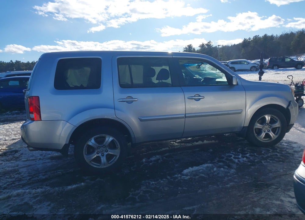2013 HONDA PILOT EX-L VIN: 5FNYF4H58DB060169