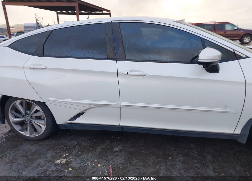 2019 HONDA CLARITY PLUG-IN HYBRID VIN: JHMZC5F34KC007238