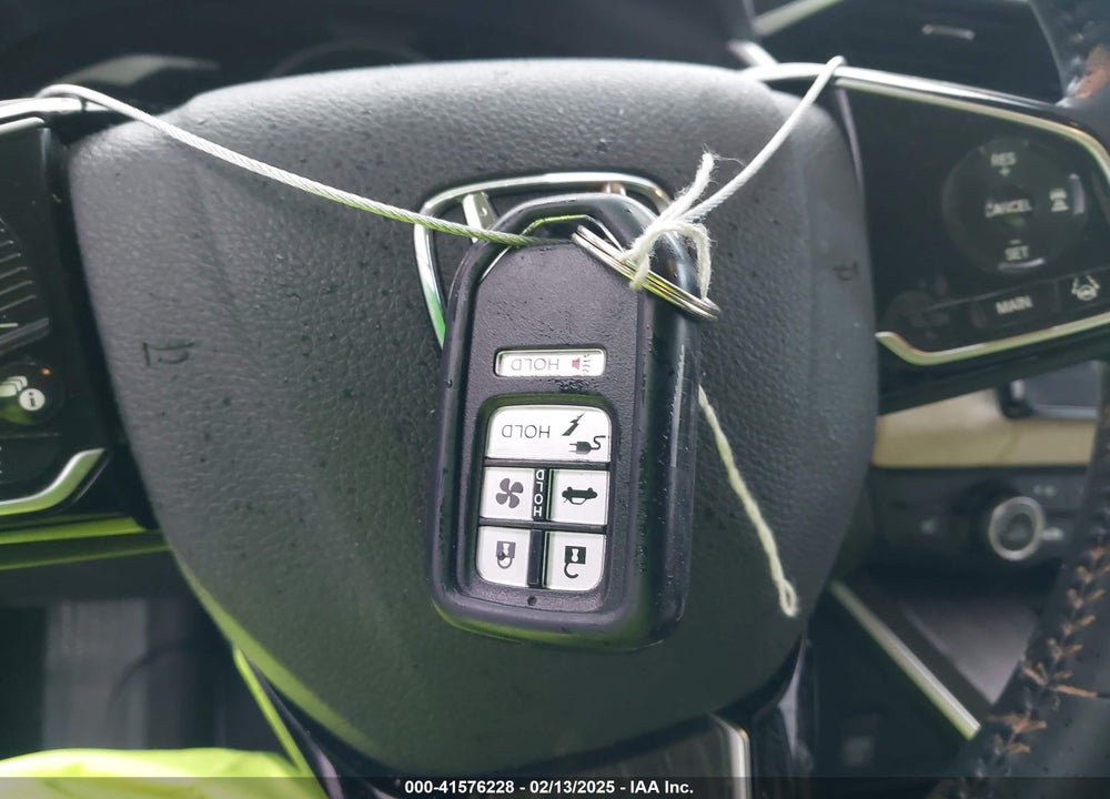 2019 HONDA CLARITY PLUG-IN HYBRID VIN: JHMZC5F34KC007238