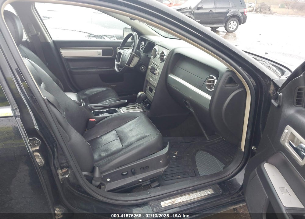 2008 LINCOLN MKZ VIN: 3LNHM28T78R652669